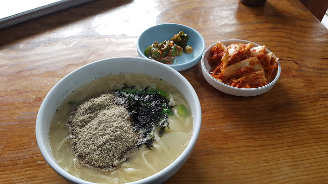 Opinii despre 금산재칼국수 în 경주시 - 외식업