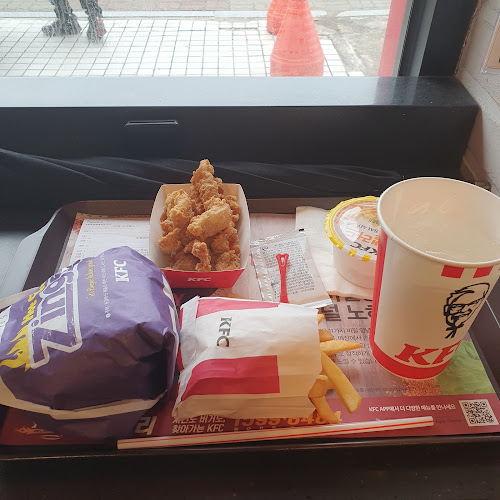KFC 철산역점 - 외식업