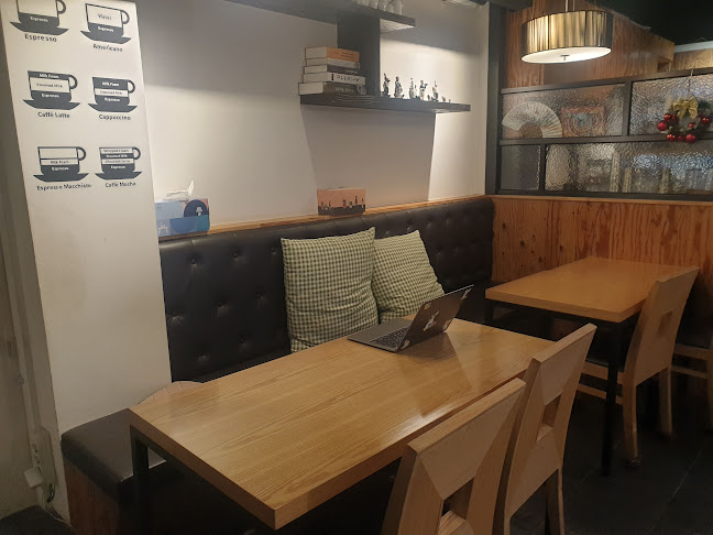 Opinii despre Lordly Coffee(로드리 커피) în 수원시 - 외식업