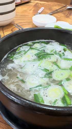 속초국밥 - 외식업