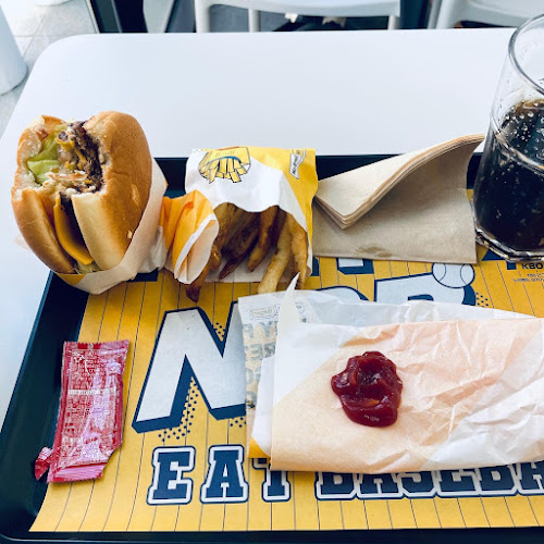 Opinii despre 노브랜드버거 서산호수공원점 în 서산시 - 외식업