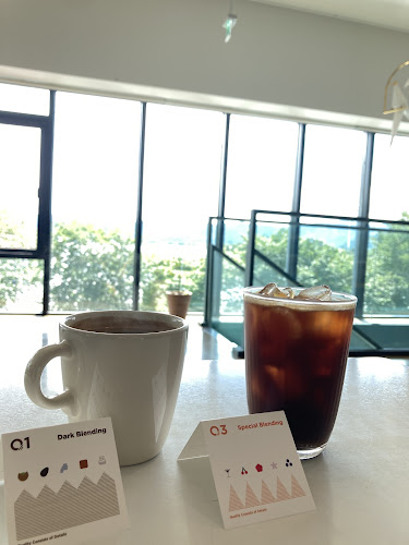 Opinii despre 카페 디 쿼드 în 춘천시 - 외식업