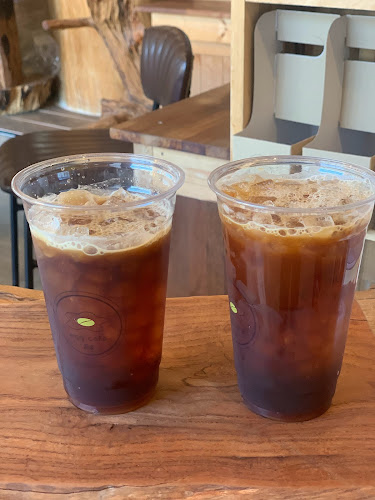 Opinii despre 자연목갤러리 우드슬램 무인카페 în 문경시 - 외식업