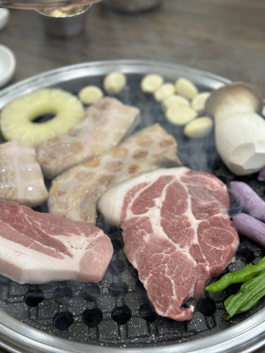 Opinii despre 더탐라 în 사천시 - 외식업