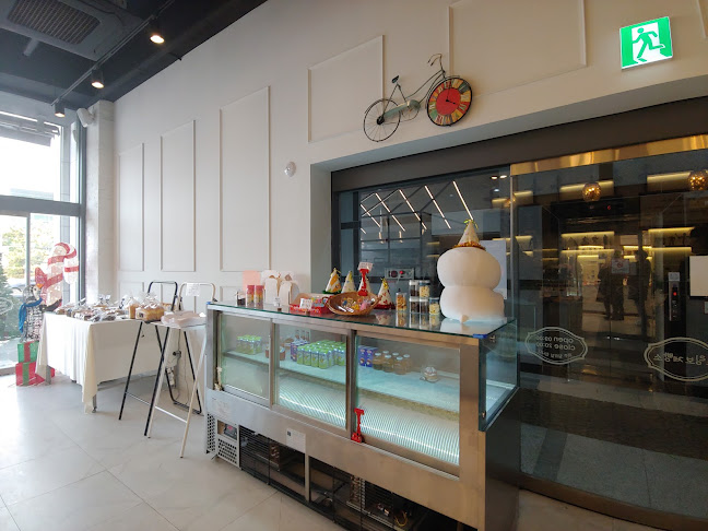 Opinii despre 느림보제빵소 în 군산시 - 외식업