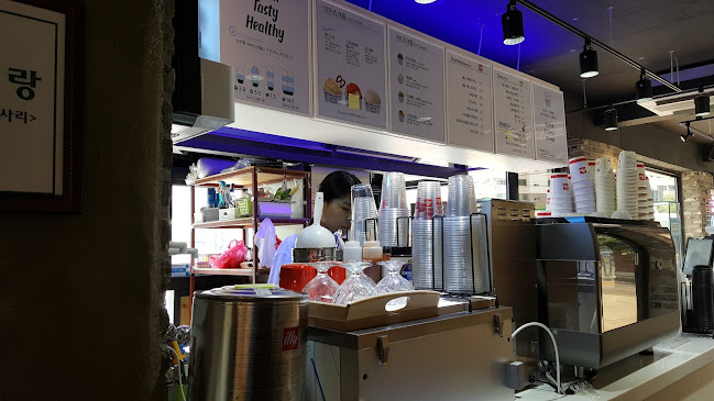 Comentarii opinii despre 베로나 커피 Verona Coffee