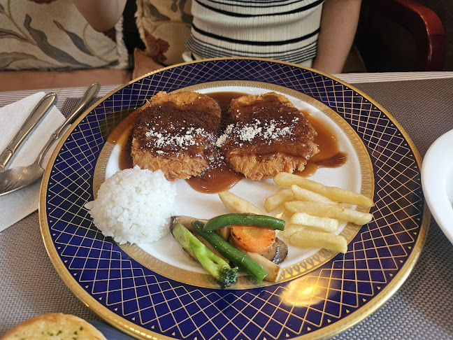 Opinii despre 라르고경양식 în 동두천시 - 외식업