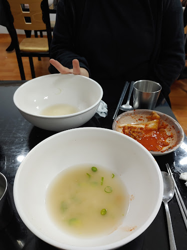 Comentarii opinii despre 어머니손칼국수