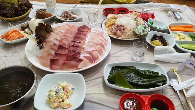 Opinii despre 청해수산 în 동해시 - 외식업