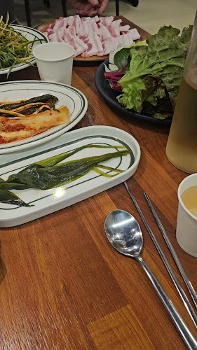 Opinii despre 투썸플레이스 울산삼산중로점 în 남구 - 외식업