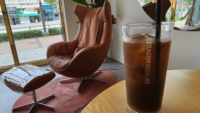 Opinii despre 세라젬 웰라이프 카페 아산배방점 în 아산시 - 외식업