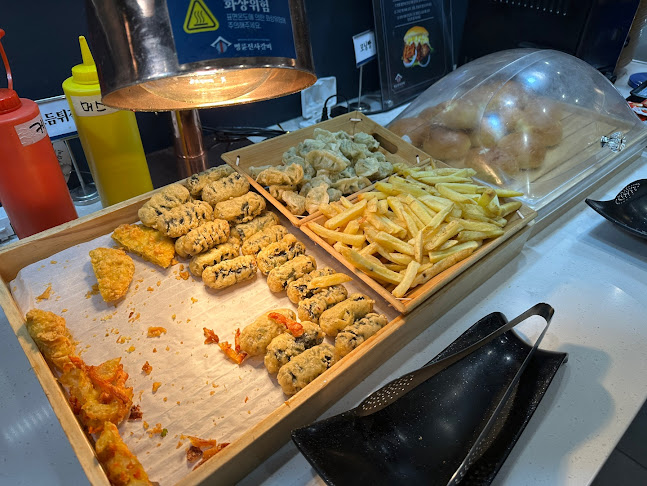 Comentarii opinii despre 명륜진사갈비 대구안지랑역점