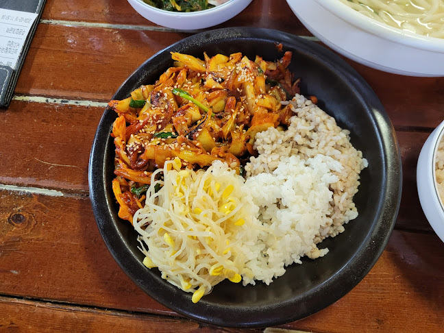 Opinii despre 몽촌토성보리밥손칼국수 în 하남시 - 외식업