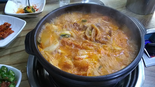 Opinii despre 마시왕감자탕 în 순천시 - 외식업