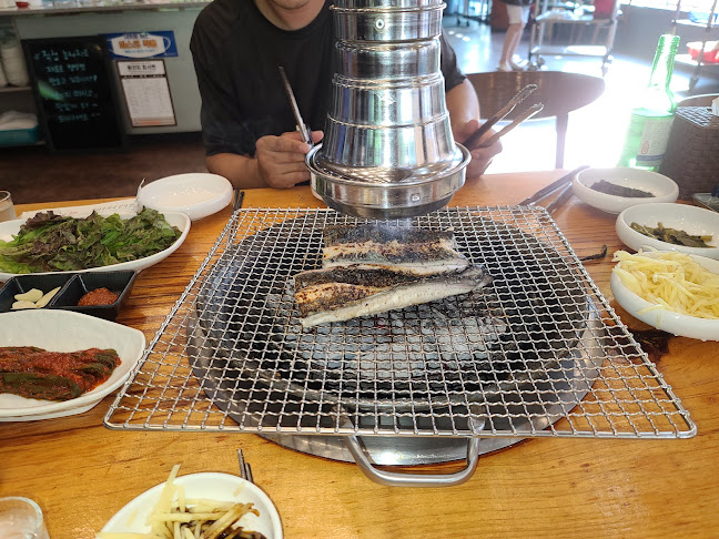 Comentarii opinii despre 아산수산 군포점