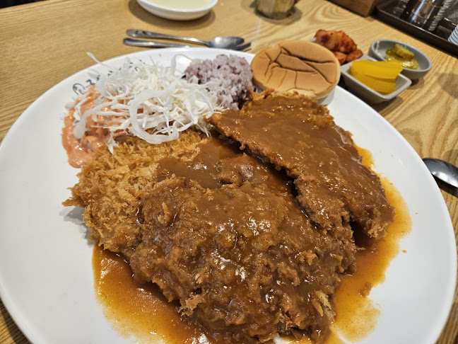 금화왕돈까스 영대점