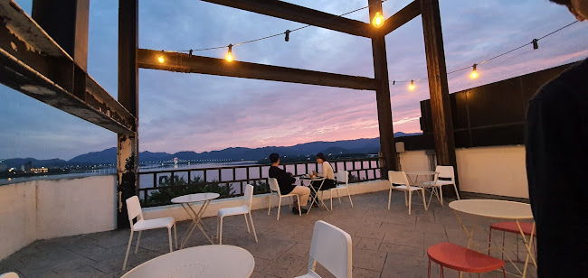 Comentarii opinii despre 카페 디 쿼드