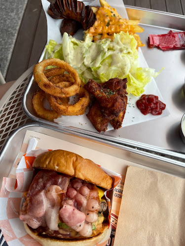 버거앤프라이즈 포항송도비치점 - 포항시