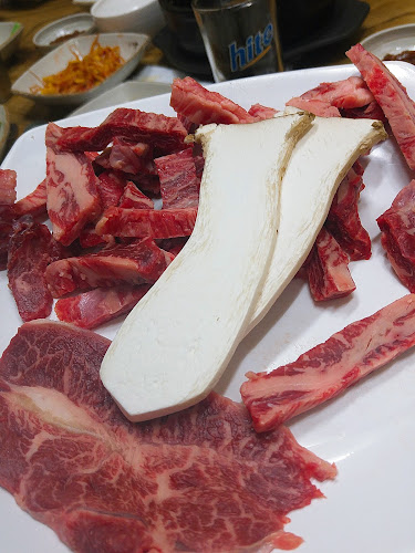 Opinii despre 촌당숯불생고기3호점 în 남구 - 외식업