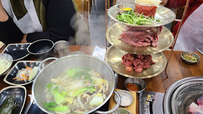 Opinii despre 낙원갈비집 în 오산시 - 외식업