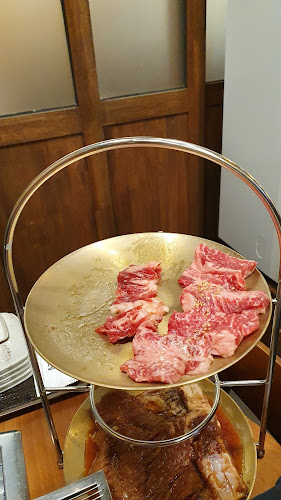 Comentarii opinii despre 조선화로집 전주아중점