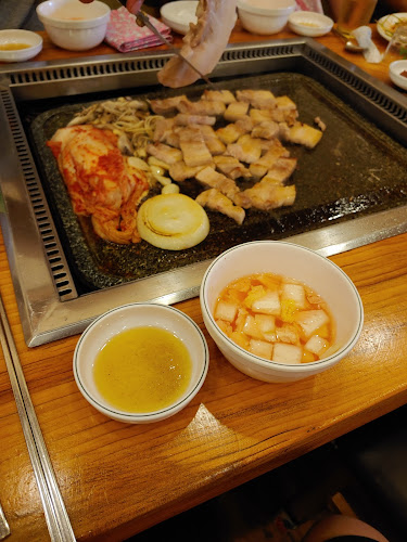 Comentarii opinii despre 평택옥돌판구이