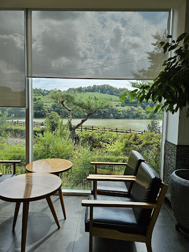 엔제리너스 진주금호못점 - 진주시