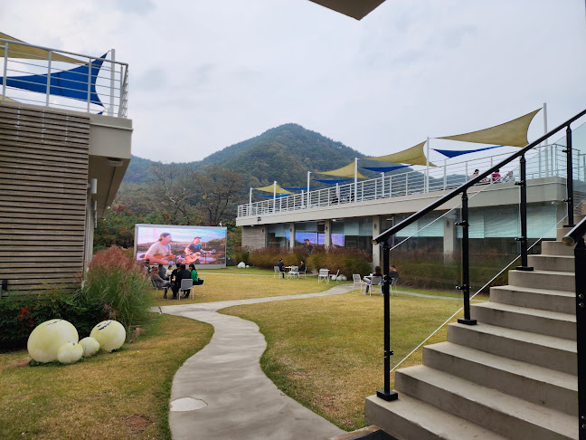 Comentarii opinii despre 이오일스페이스