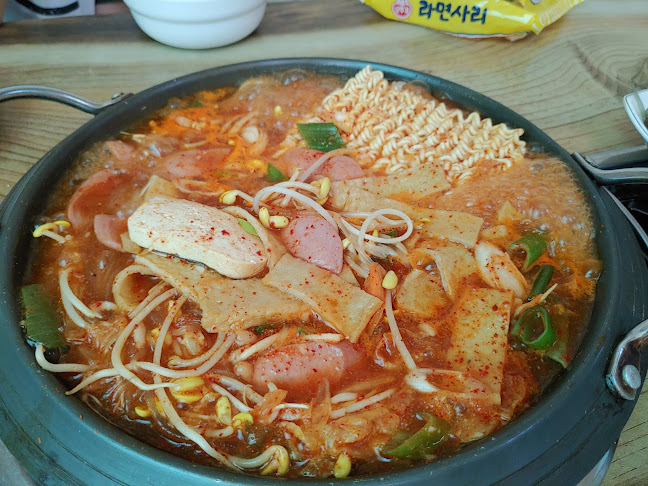 Opinii despre Restaurant în 춘천시 - 외식업