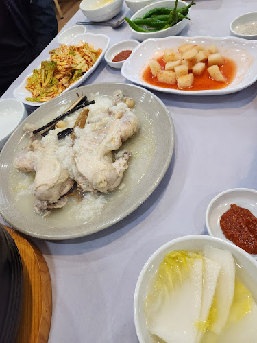 Opinii despre 장수촌 în 서산시 - 외식업