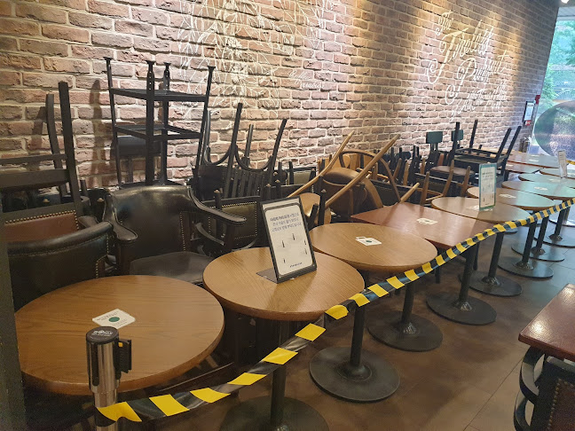 Comentarii opinii despre 스타벅스 부천신중동역점