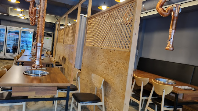 짚고기 볏짚삼겹살 - 외식업