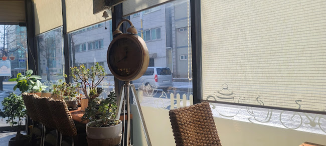 Opinii despre 작은카페 în 제천시 - 외식업