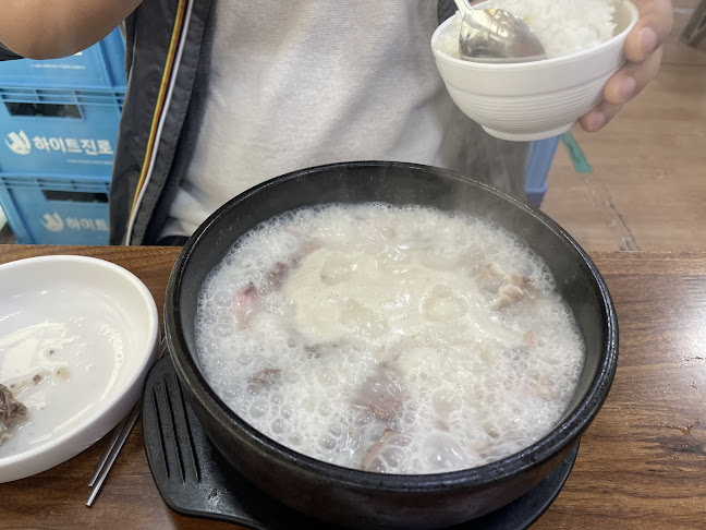 Opinii despre 큰시장순대국 în 동두천시 - 외식업