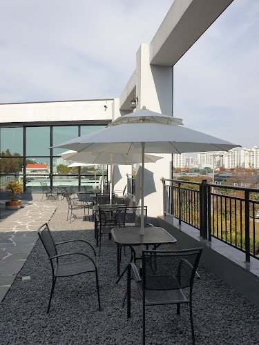 Comentarii opinii despre 카페앤아더