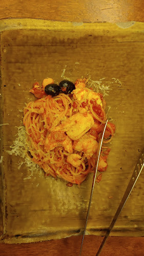 델모니코스 - 외식업