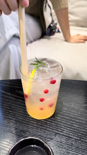 어반런드렛 더 테라스 - 외식업