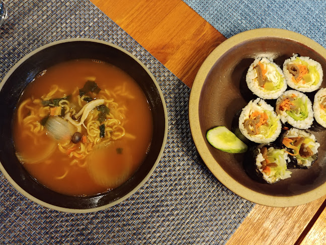 Comentarii opinii despre Vege Bakery Cafe