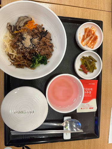 Opinii despre 본죽&비빔밥cafe 동해천곡점 în 동해시 - 외식업