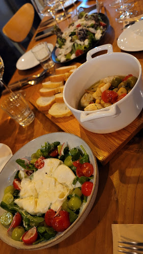 Comentarii opinii despre 비스트로 나무