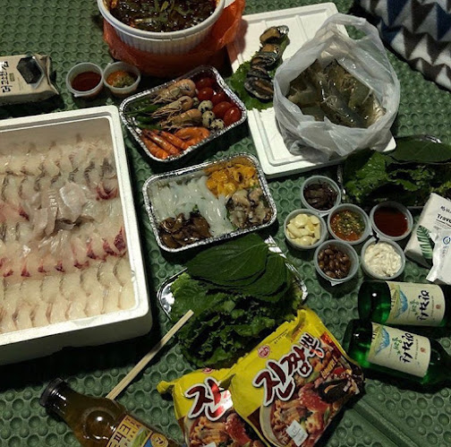 Comentarii opinii despre 보물섬횟집