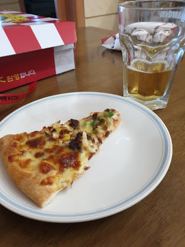 Opinii despre 피자스쿨중앙점 în 순천시 - 외식업