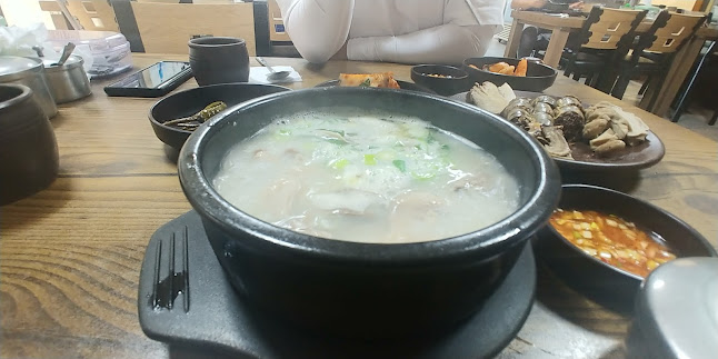 Comentarii opinii despre 양주골전통순대국