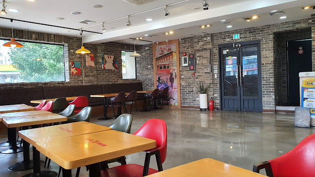 Opinii despre 맘스터치 통영점 în 통영시 - 외식업