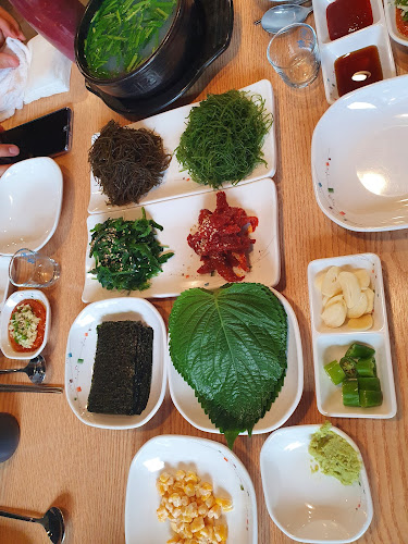 유쾌한회세꼬시 영통직영점 - 외식업