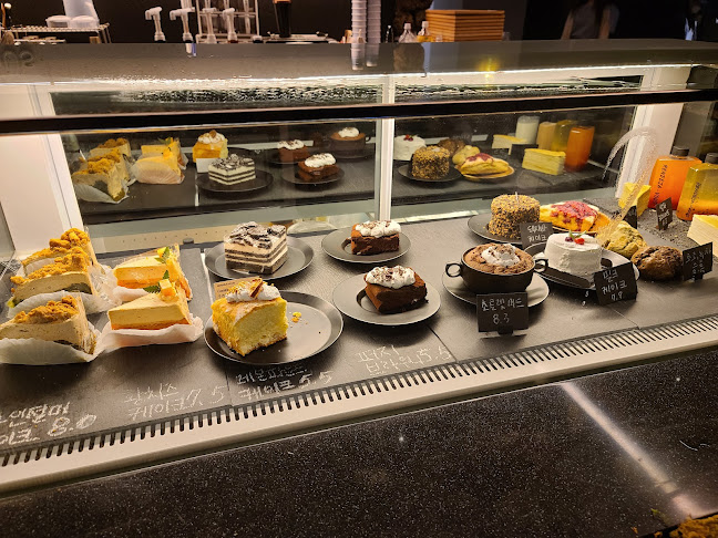 랑데자뷰 서현점