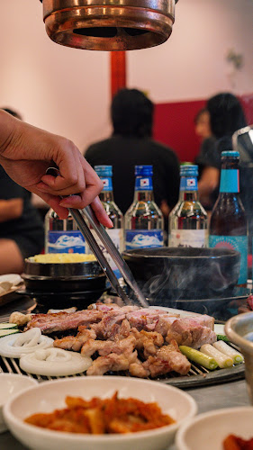 제주산숯불구이 함덕 흑돼지 한우 Black Pork Jeju Beef and Chicken - 외식업