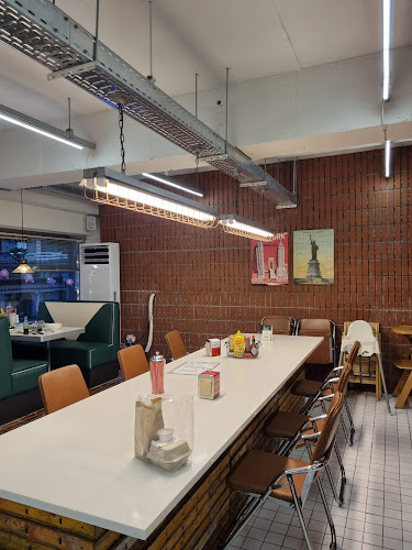 하이파이브 아메리칸 다이너 - 창원시