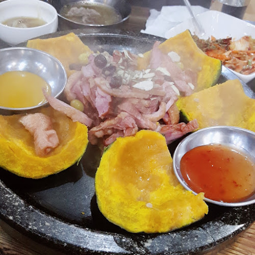 Opinii despre 호박오리 în 광주시 - 외식업