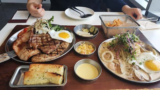 Opinii despre 서가앤쿡 제주도점 în 제주시 - 외식업